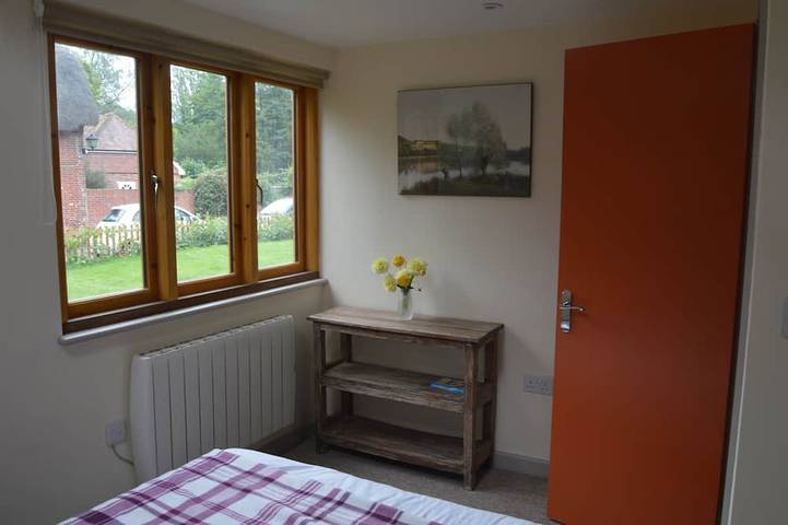 Einzigartiges freistehendes Ferienhaus am Rande des New Forest und der Südküste in Sopley, Hampshire