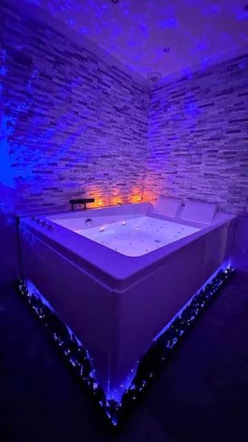Gîte pour 2 personnes, avec jacuzzi à Saintry-sur-Seine