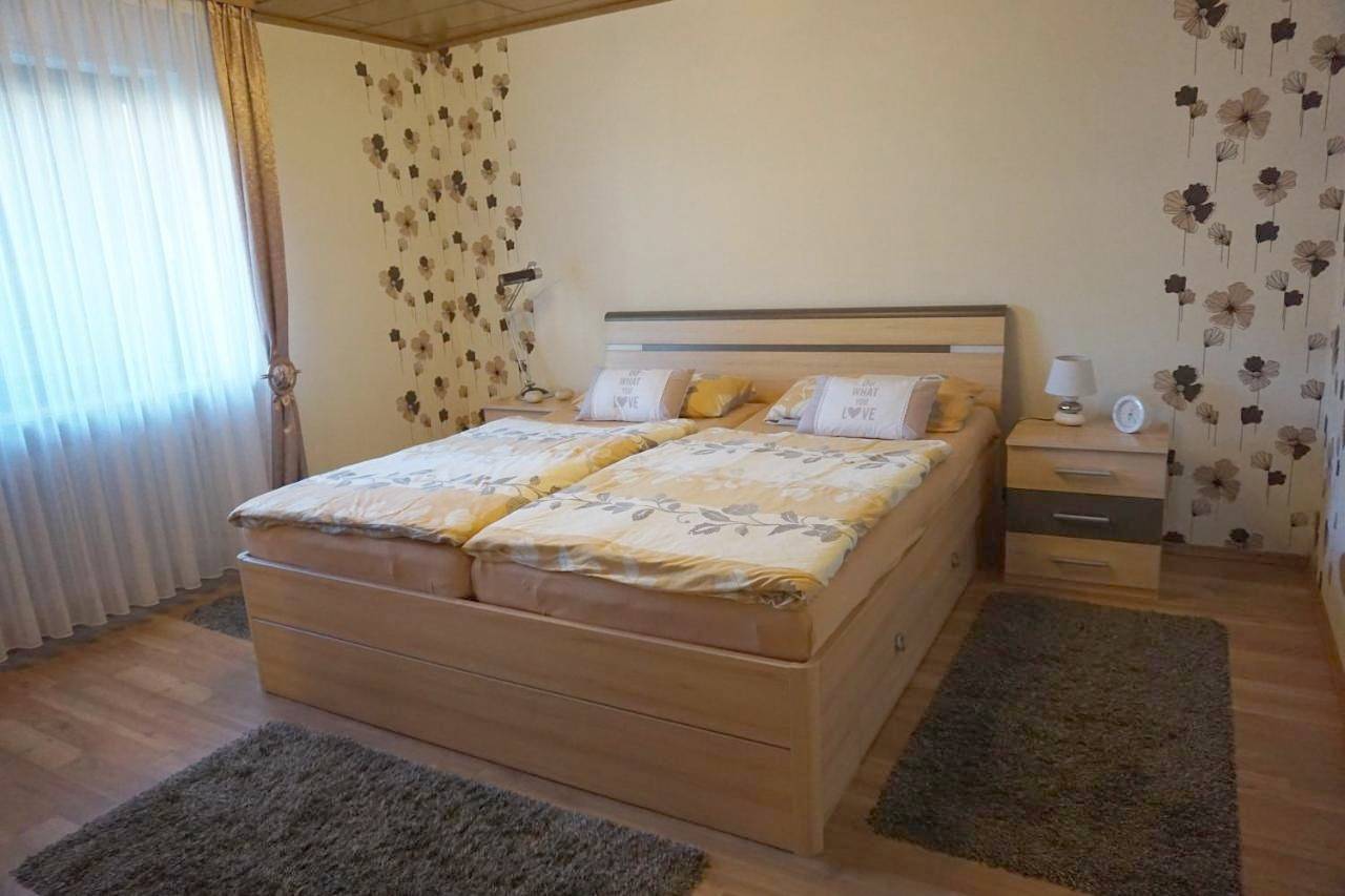 Ganze Wohnung, Ferienwohnung Jüngstbergblick in Bruchweiler-Bärenbach, Landkreis Südwestpfalz
