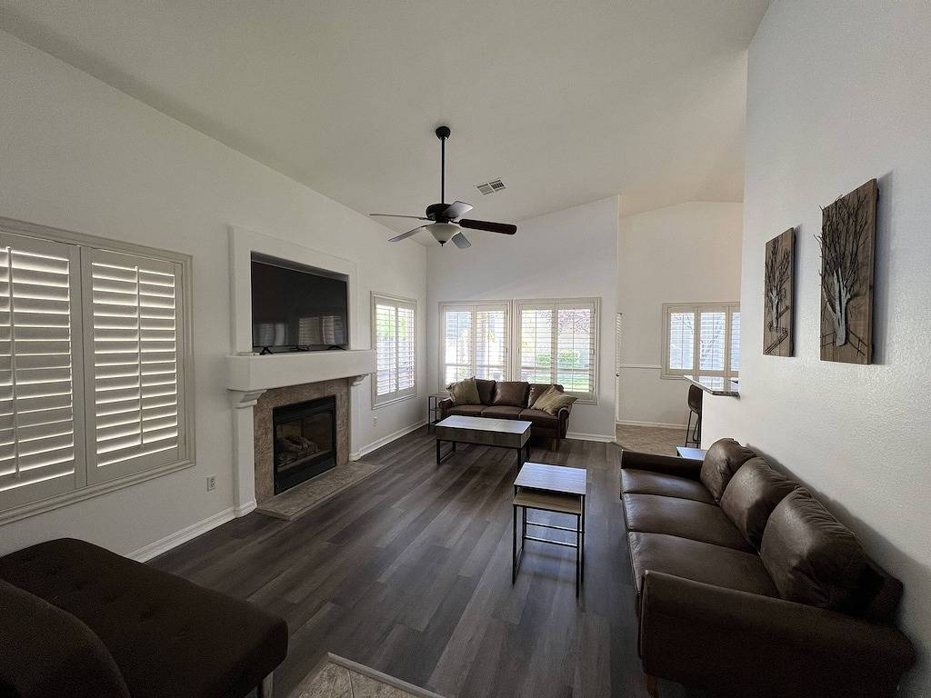 3 Bedroom 2 Bath Oasis in Cozy Neighborhood in Las Vegas, Red Rock Canyon