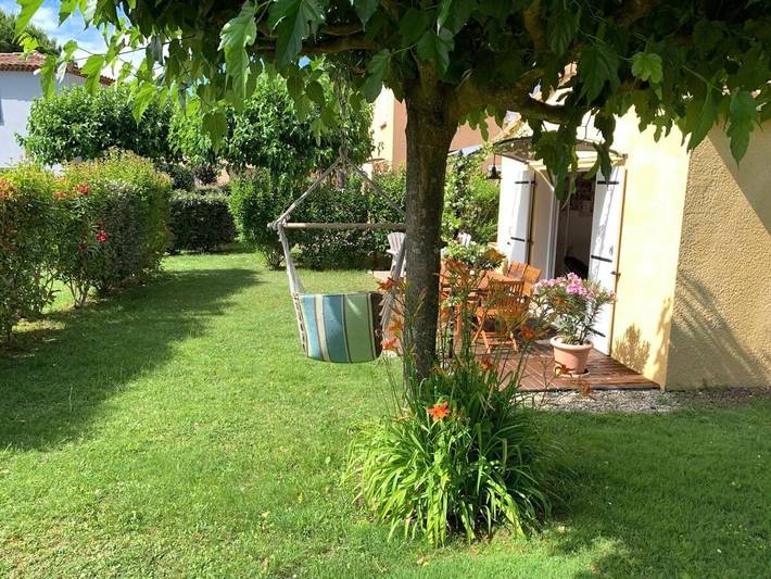 Location de vacances pour 11 personnes, avec jardin et piscine à Montboucher-sur-Jabron - 4