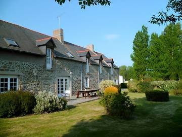 Chambre d’hôte pour 2 personnes, avec jardin à Saint-Coulomb