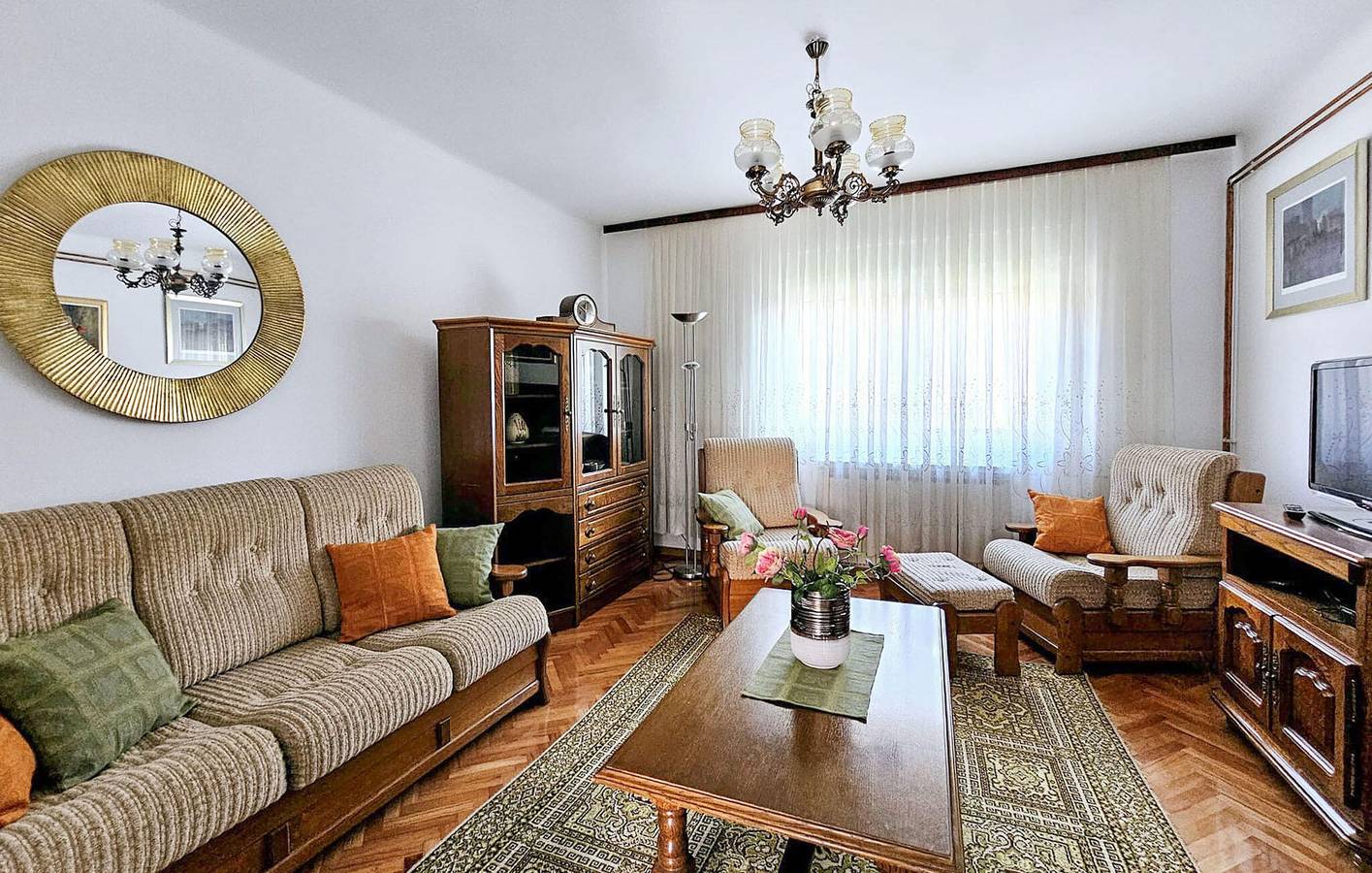 Geräumige 2-Zimmer-Wohnung mit WLAN, Terrasse und Parkplatz in Zagreb, Zagreb und Umgebung