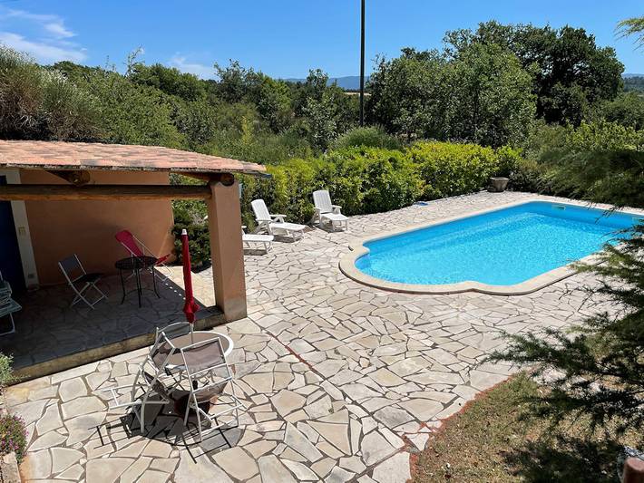 Gîte pour 12 personnes, avec piscine ainsi que jardin et terrasse à Villars - 4