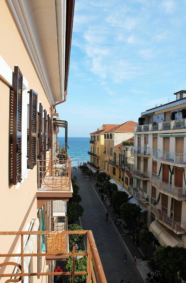 Residenza Nam in Alassio, Riviera di Ponente