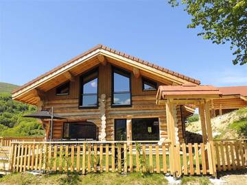 Lodge for 10 People in Rencurel, Isère, Photo 1