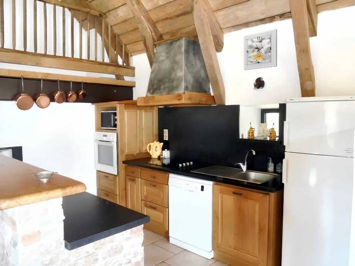 Spacious house in Castelnau-de-Mandailles with fireplace 250 m² in Castelnau-de-Mandailles, Parc naturel régional de l'Aubrac