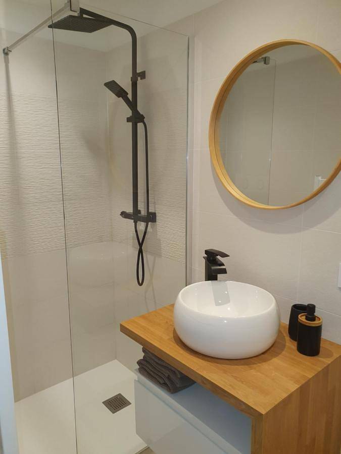 Appartement entier, One-Bedroom Apartment in Voiron, Isère