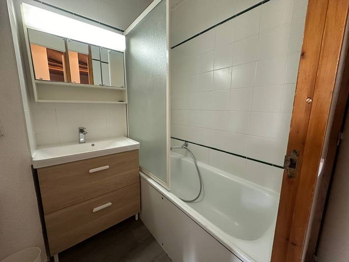 Gîte pour 4 personnes, avec balcon dans Plagne Bellecote - 2