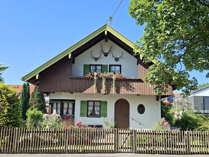 Ferienhaus für 6 Personen, mit Garten und Balkon, kinderfreundlich in Weilheim in Oberbayern