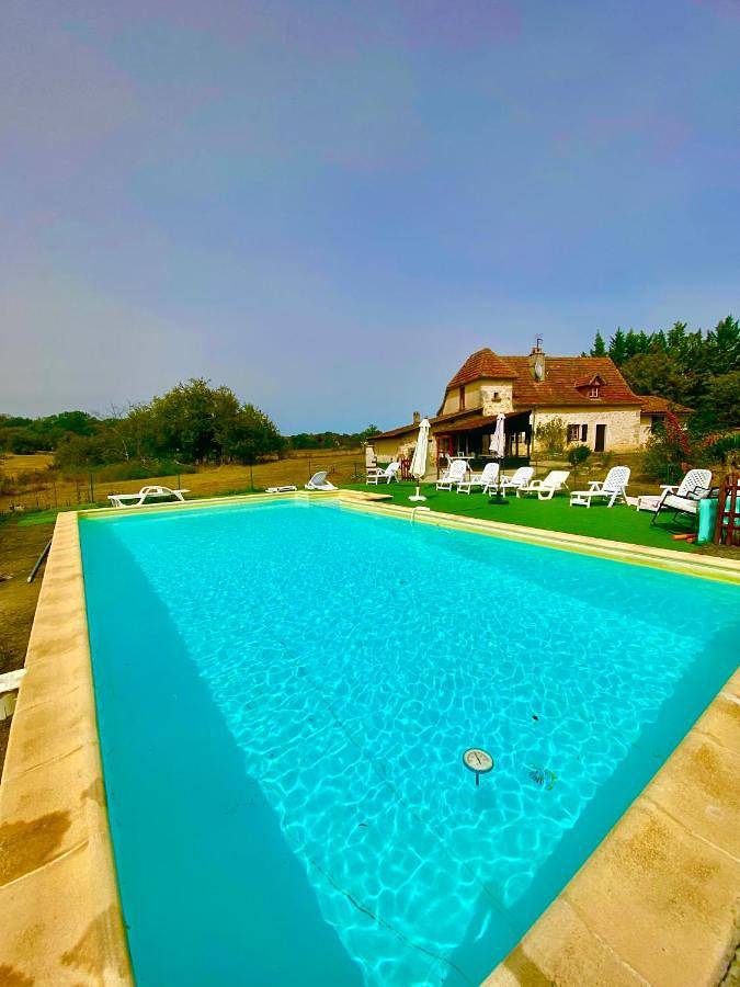 Location de vacances pour 10 personnes, avec jardin et piscine à Reyrevignes - 2