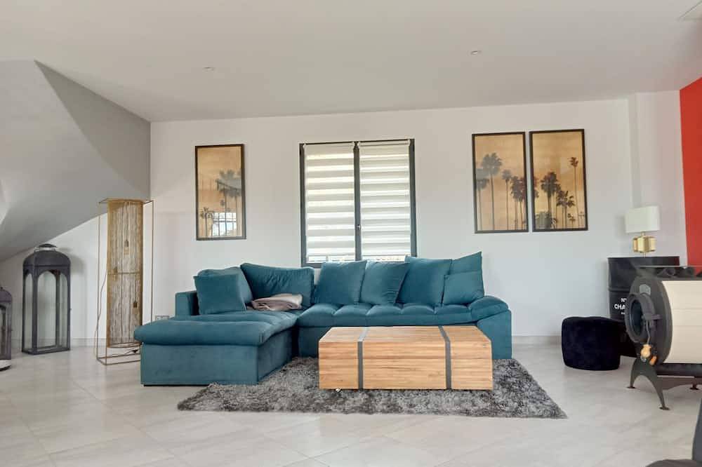 Villa with view of the pont du gard in Castillon-du-Gard, Region de Nimes
