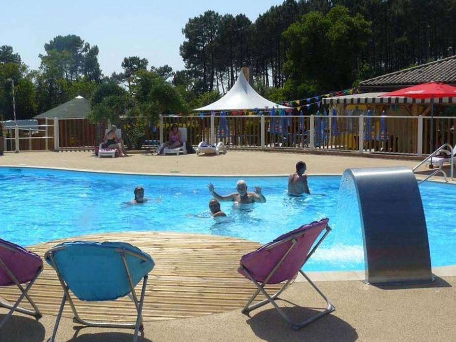 Camping La Forêt Lahitte - Mobilheim 4 personen - 3 Kleeblätter 2 Schlafzimmer 1 Badezimmer in Parentis-en-Born, Côte d’Argent