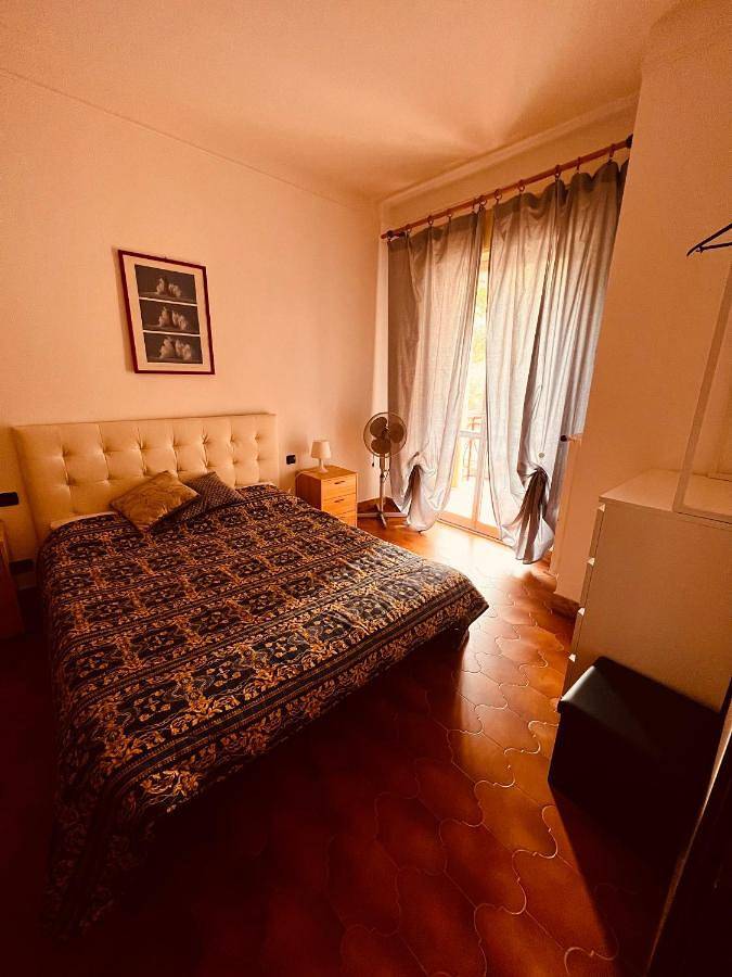 Gîte pour 5 personnes, avec piscine ainsi que vue et balcon à Deiva Marina - 2