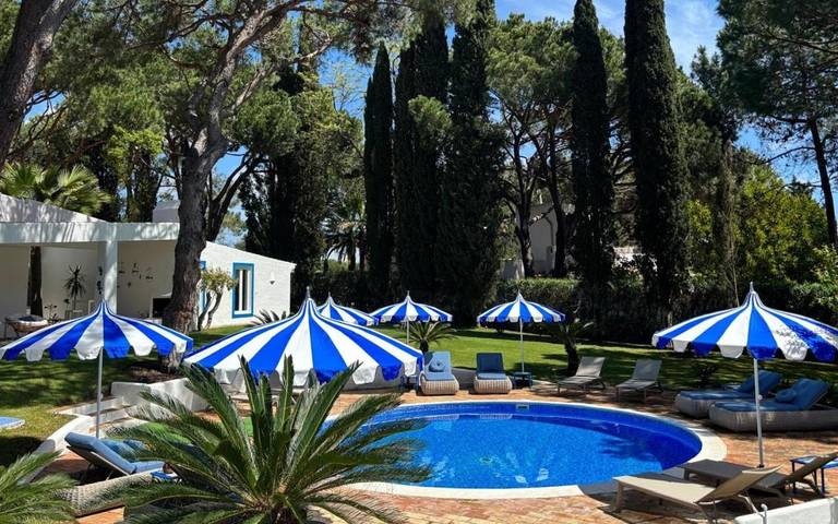 Villa para 10 pessoas, com piscina e jardim, com animais de estimação em Faro