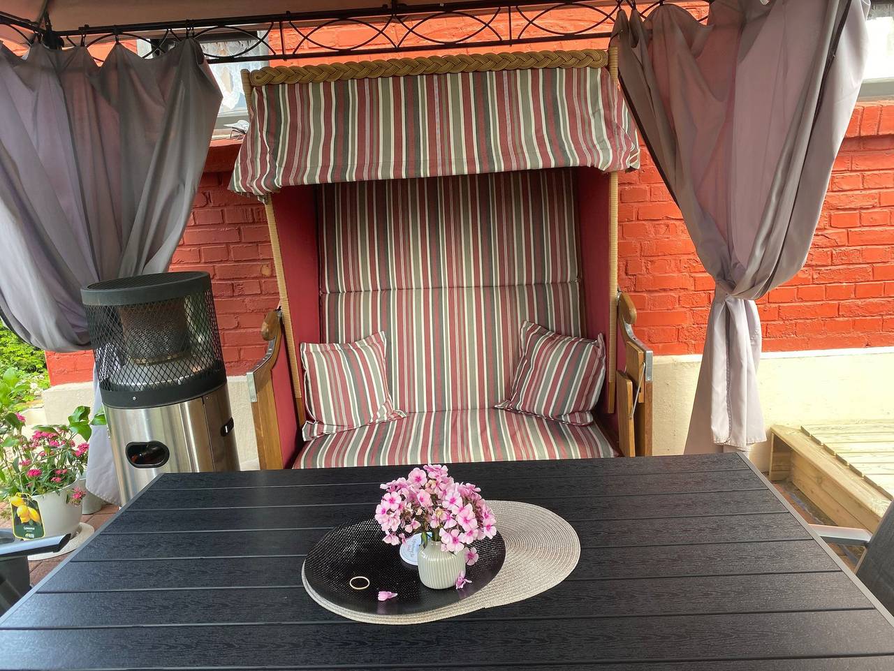 Ganze Ferienwohnung, Ferienwohnung Rosenweg - Fw mit 1 Schlafraum und 1 Schlaf-/Wohnraum in Wernshausen, Schmalkalden