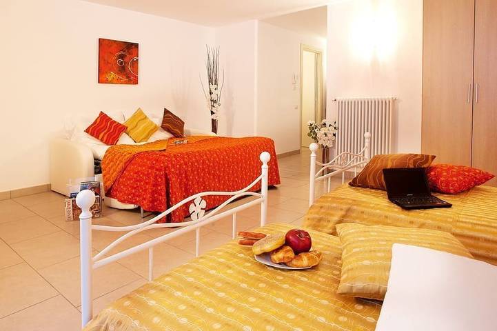 Ganze Wohnung, Apartments mit Pool in brandneuer Residenz - 84335 (für 6/8. 3 Schlafzimmer) in Tremezzo, Gemeinde Tremezzina