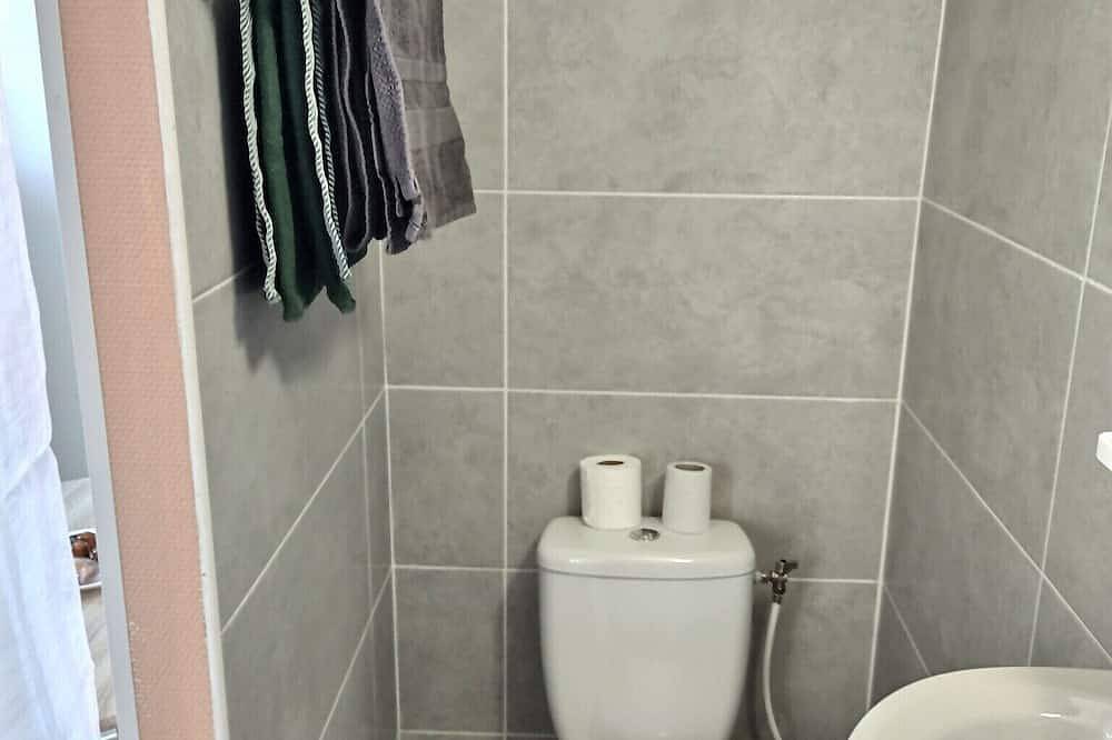 Apartamento entero, Petit Studio 1 Face Gare, Wifi Gratuit, Proches Toutes Commodités in Évreux, Región de Évreux
