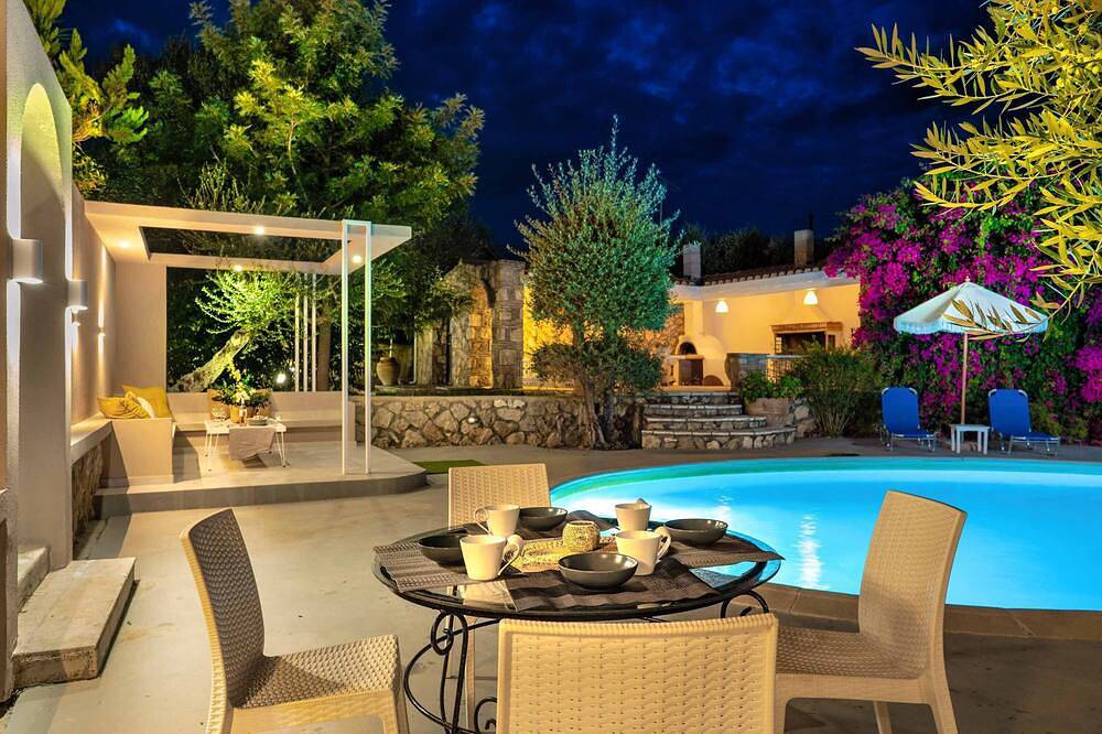 Villa Archontiko - Drei Schlafzimmer Villa, Schläft 6 in Drosia (Zakynthos), Kipseli