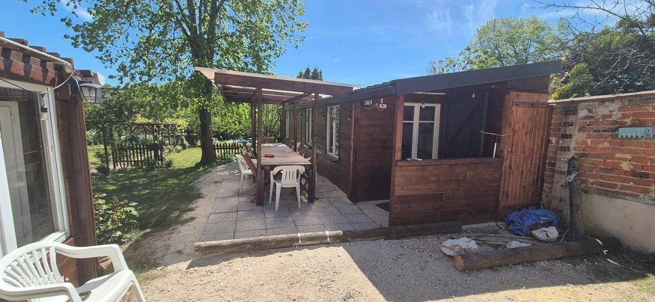Appartement entier, Chalet Robinson, a 20 km de Disney et 50 de Paris - Sncf in Mortcerf, Seine-et-Marne