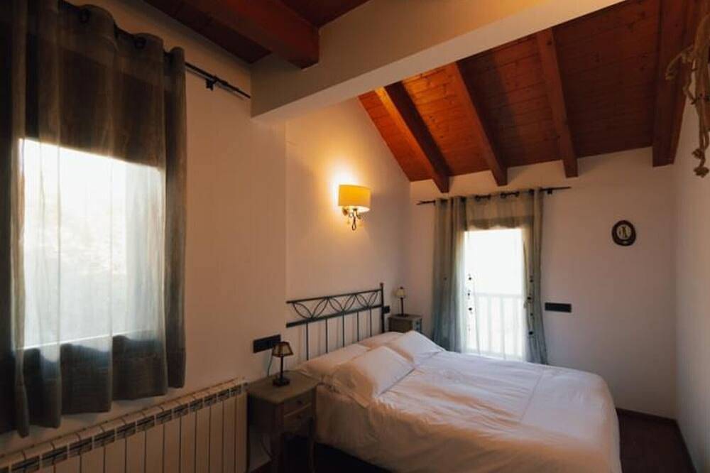 Elegantes Landhaus für 10 Personen in Montardit de Baix, Haustiere erlaubt in Sort, Katalanische Pyrenäen