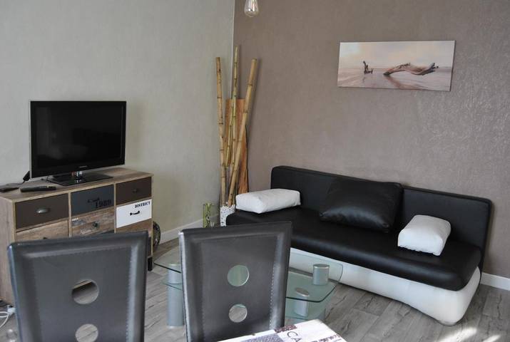 Gîte pour 4 personnes, avec piscine ainsi que jardin et vue à Saint-Christol-lès-Alès - 4