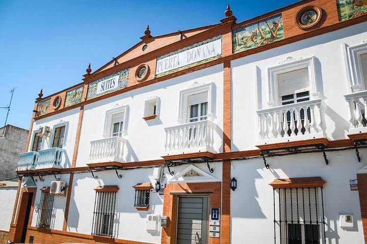 Casa de huéspuedes, con Terraza y Jardín en Hinojos