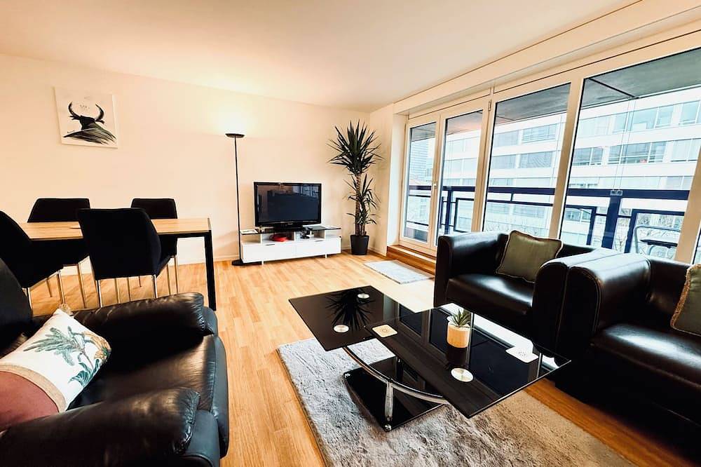 Ganze Wohnung, Premium Zug Stay - Business or Leisure, Station, Bus & Free Parking in Zug, Kanton Zug