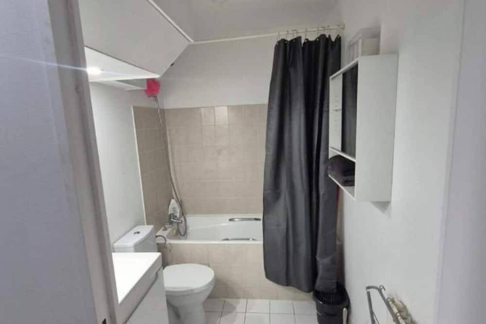 Entire apartment, Ideal student apartment in Bussy-Saint-Georges, Seine-et-Marne