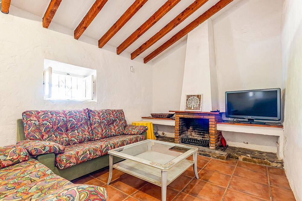 Awesome home in Rincón de la Victoria in Benalgabón, Rincón de la Victoria