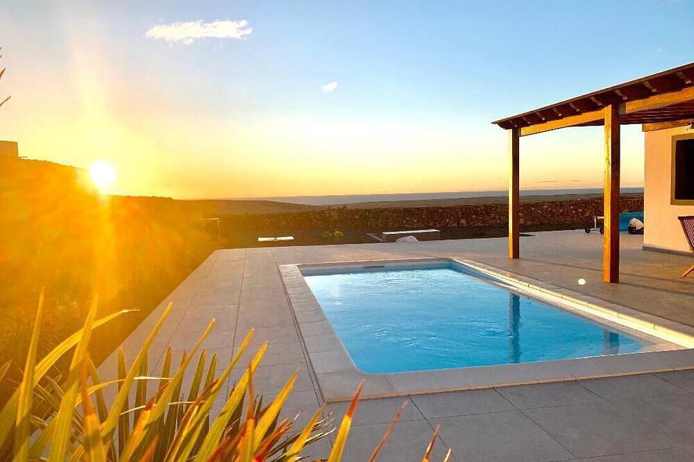 Entspannen Sie in einer stilvollen Villa mit beheiztem Pool und toller Aussicht in Tindaya, La Oliva