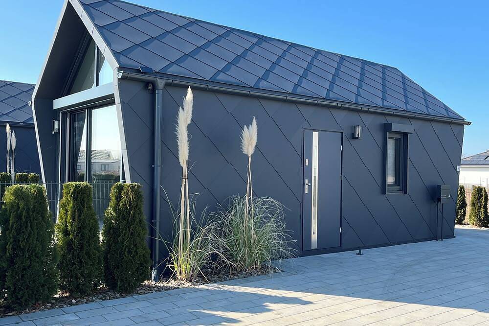 Tiny House Oskar am See mit Privatstrand 4 Personen in Löbnitz, Nordsachsen