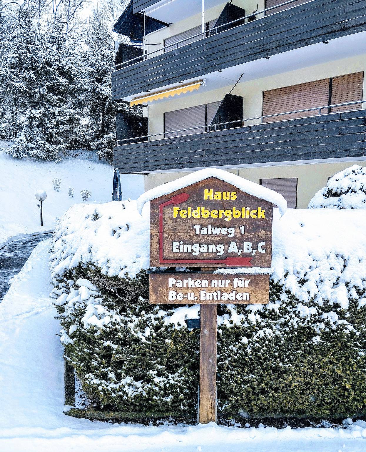 Ganze Wohnung, Ferienwohnung 'Waldkäuzle27' mit Bergblick, gemeinschaftlichen Pool & Balkon, Haustiere auf Anfrage in Kappel (Lenzkirch), Lenzkirch