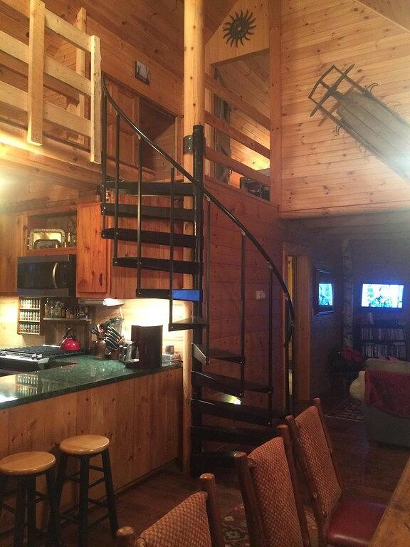 Moose Pond Cabin ~ 3/2 Genießen Sie das Reiten Ihres Schneemobils von der Hütte zu weiten Wegen in Townshend, Windham County