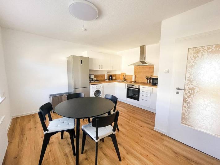 Ferienwohnung für 4 Personen, mit Balkon und Terrasse sowie Garten und Ausblick in Eschenburg - 2
