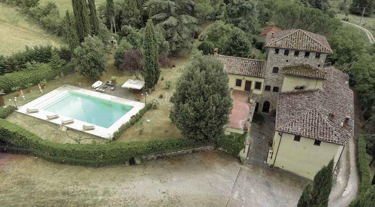 Amazing villa with stunning views and private pool in Vicchio, Florence Province