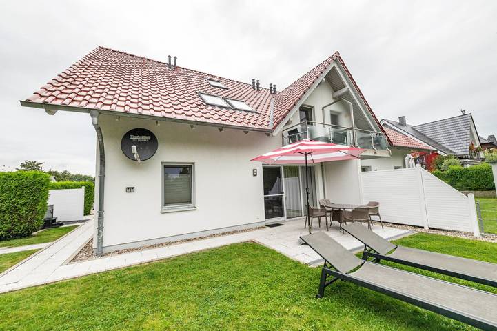 Ferienwohnung für 4 Personen, mit Whirlpool und Garten sowie Sauna