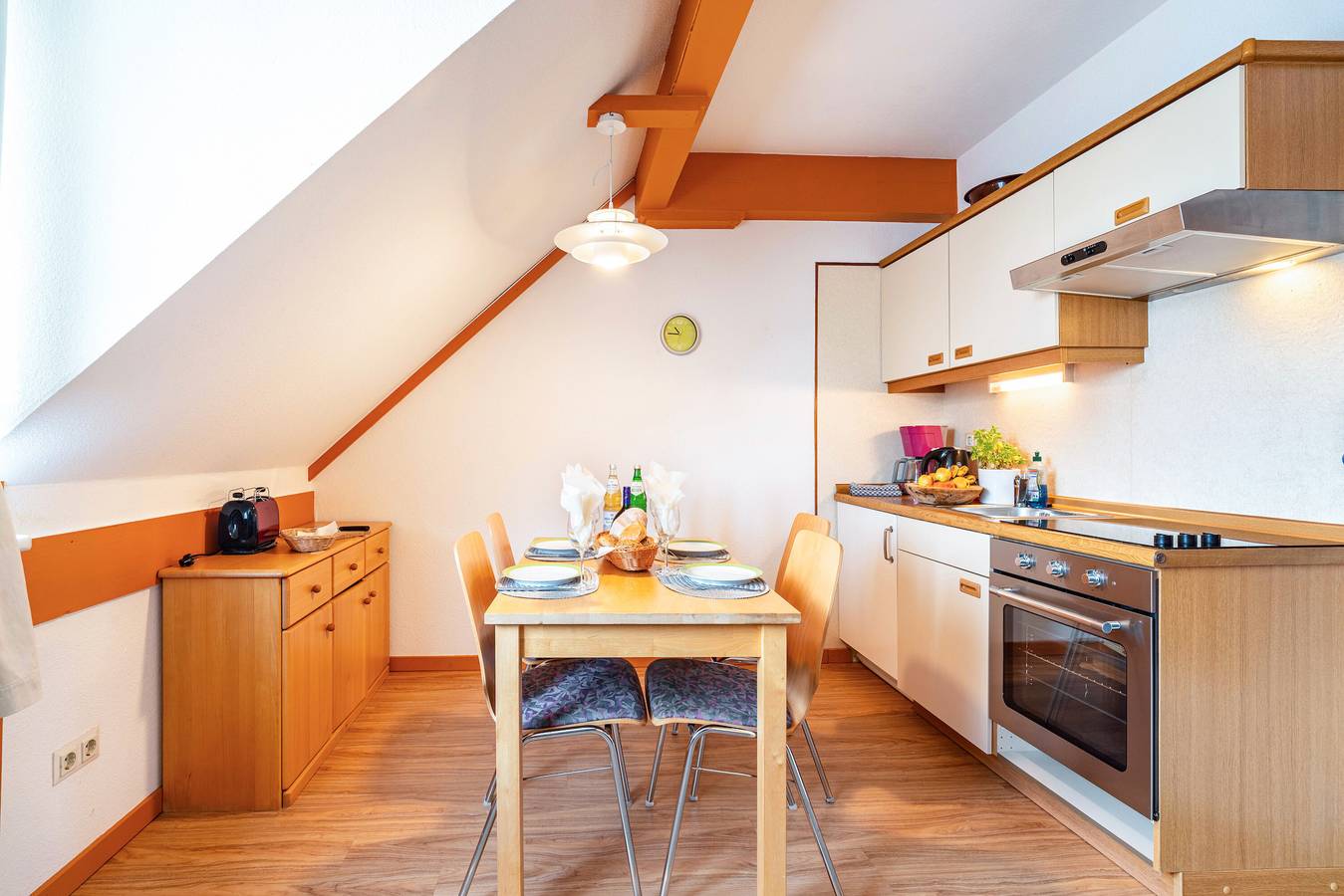 Ganze Wohnung, Apartment 'Watt'n Stuuv' mit Gemeinschaftsgarten und Wlan in Pellworm, Nordfriesische Inseln