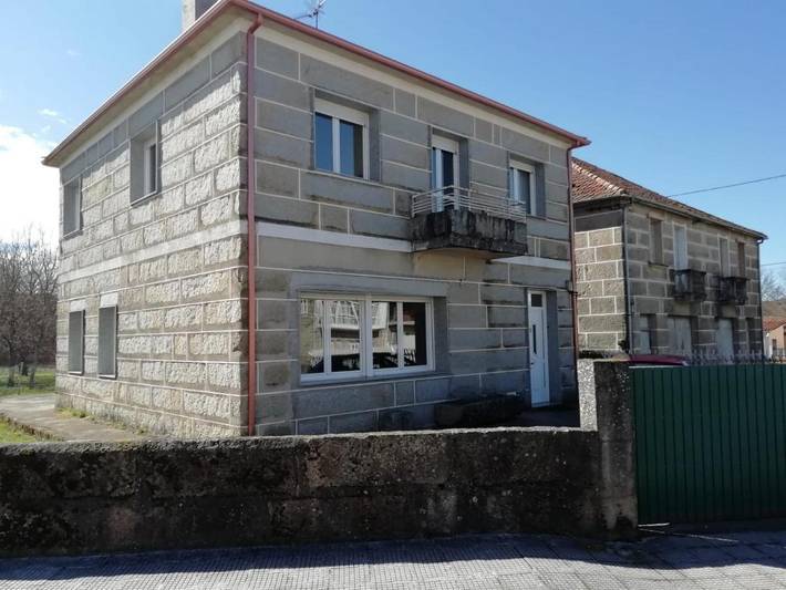 Casa de vacaciones para 7 personas, con terraza y vistas además de jardín y piscina, Se admiten mascotas - 1