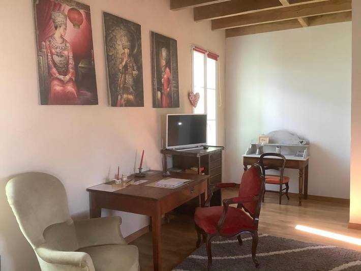 Gîte pour 10 personnes, avec piscine ainsi que jardin et jacuzzi, adapté aux familles à Pierrelatte - 3