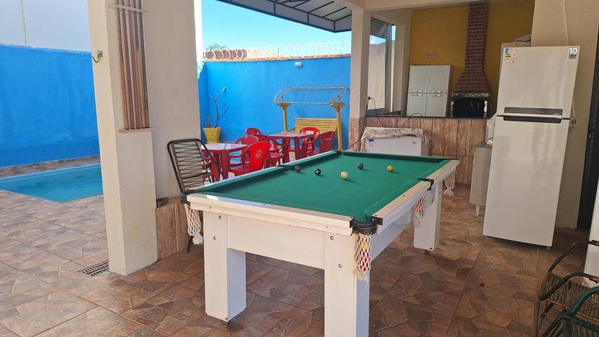 Casas e apartamentos de temporada para 13 pessoas, com piscina e terraço em Presidente Epitácio