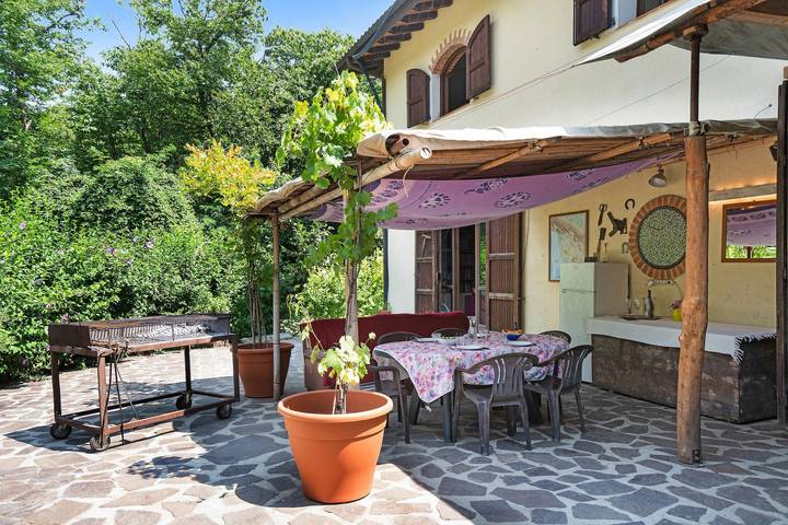 Ferienhaus für 8 Personen, mit Garten und Whirlpool, mit Haustier