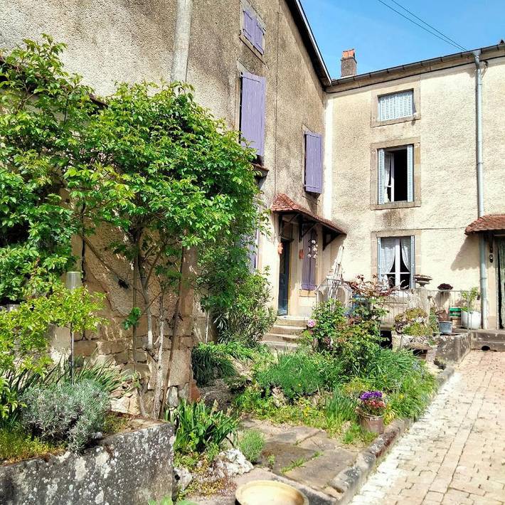 Maison d’hôte pour 5 personnes, avec piscine et jardin, animaux acceptés à Melay