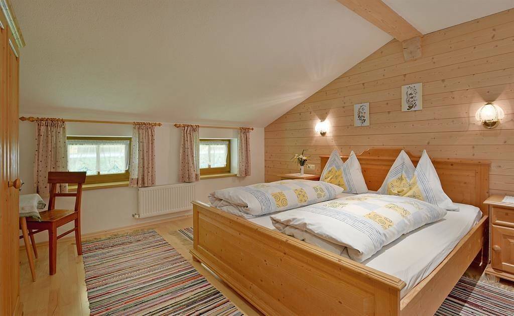 Ganze Ferienwohnung, Apartment Kaiserblick Nr.2 - 1 Schlafraum/Du,Wc,Tv in Kössen, Kaisergebirge