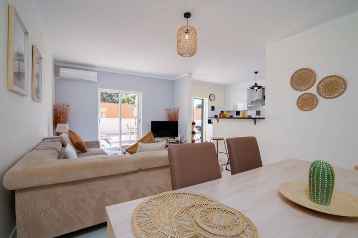 Location de vacances pour 6 personnes, avec terrasse et jardin à Moncarapacho - 4