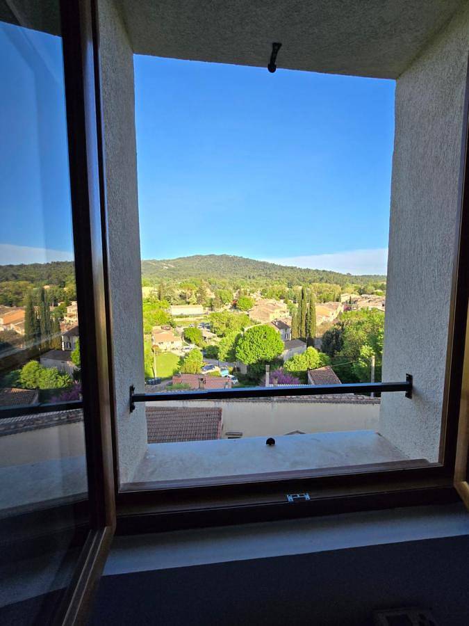 Gîte pour 6 personnes, avec vue à Bras - 2