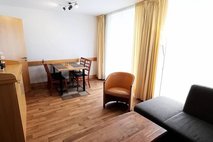Ferienwohnung für 4 Personen, mit Terrasse und Sauna in Hohen Wieschendorf