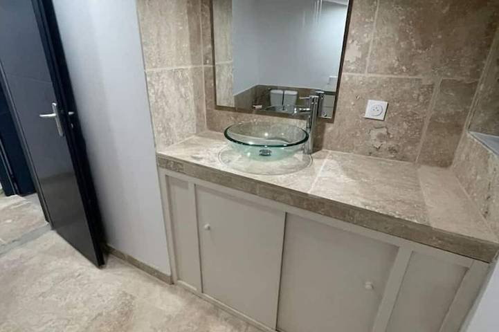 Ganze Wohnung, Logement Atypique Pro/tourisme in Pont-Saint-Esprit, Nimes und Umgebung