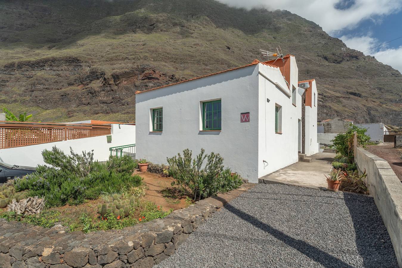Apartamento entero, Apartamento 'Rosi- 1' con terraza privada, Wi-Fi y aire acondicionado in Las Puntas, Frontera 