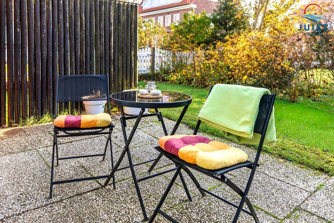 Appartement entier, Freundliche helle Ferienwohnung, ideal für Paare, mit Südterrasse im Ostdorf in Juist